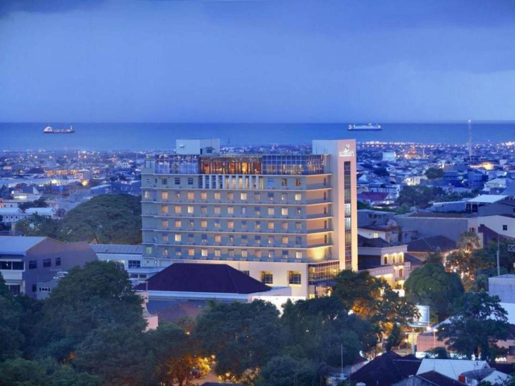 Hotel Santika Makassar Ngoại thất bức ảnh