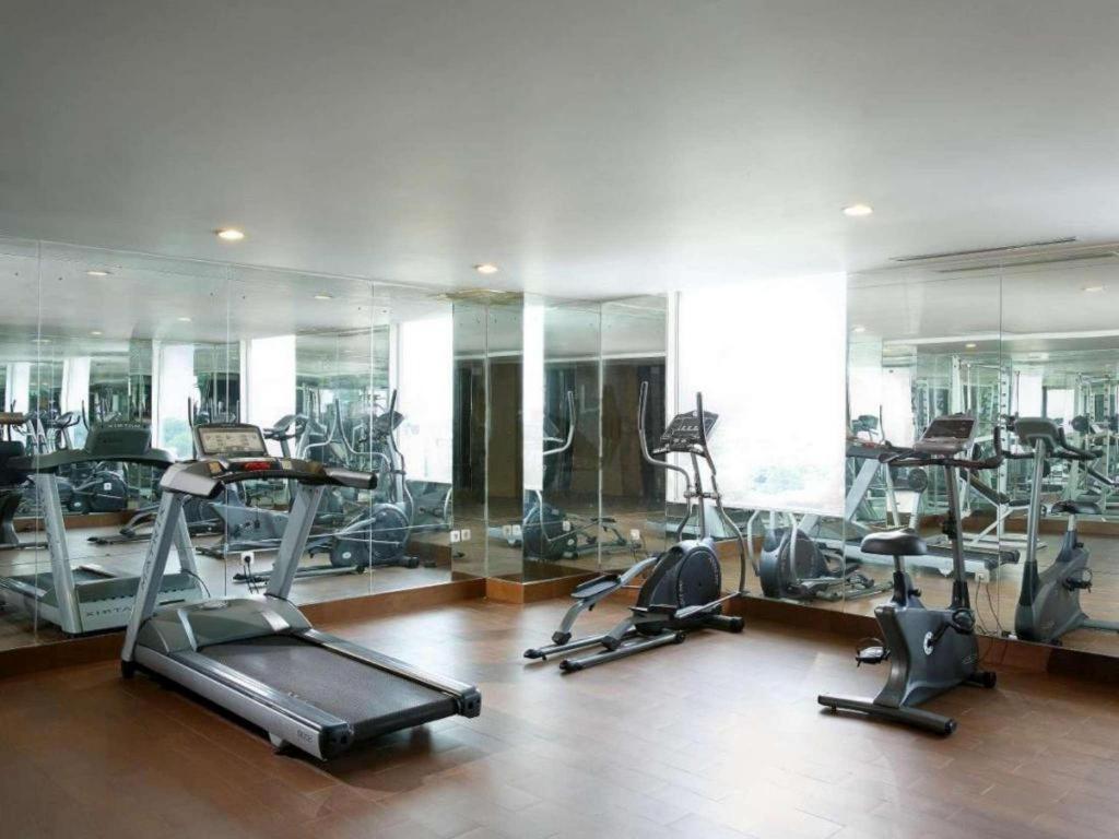 Hotel Santika Makassar Ngoại thất bức ảnh