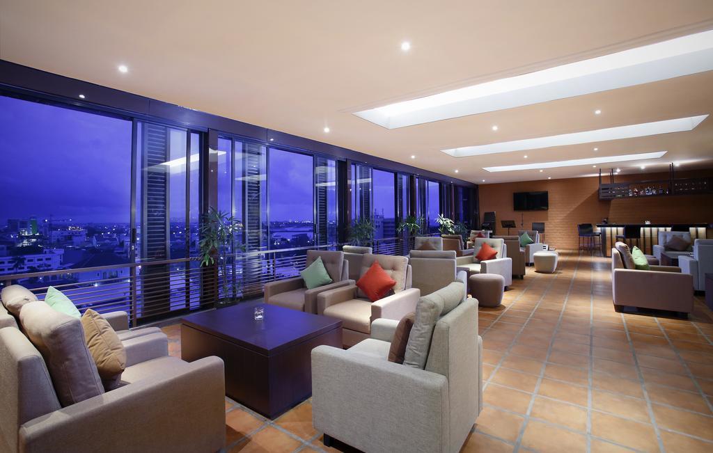 Hotel Santika Makassar Ngoại thất bức ảnh